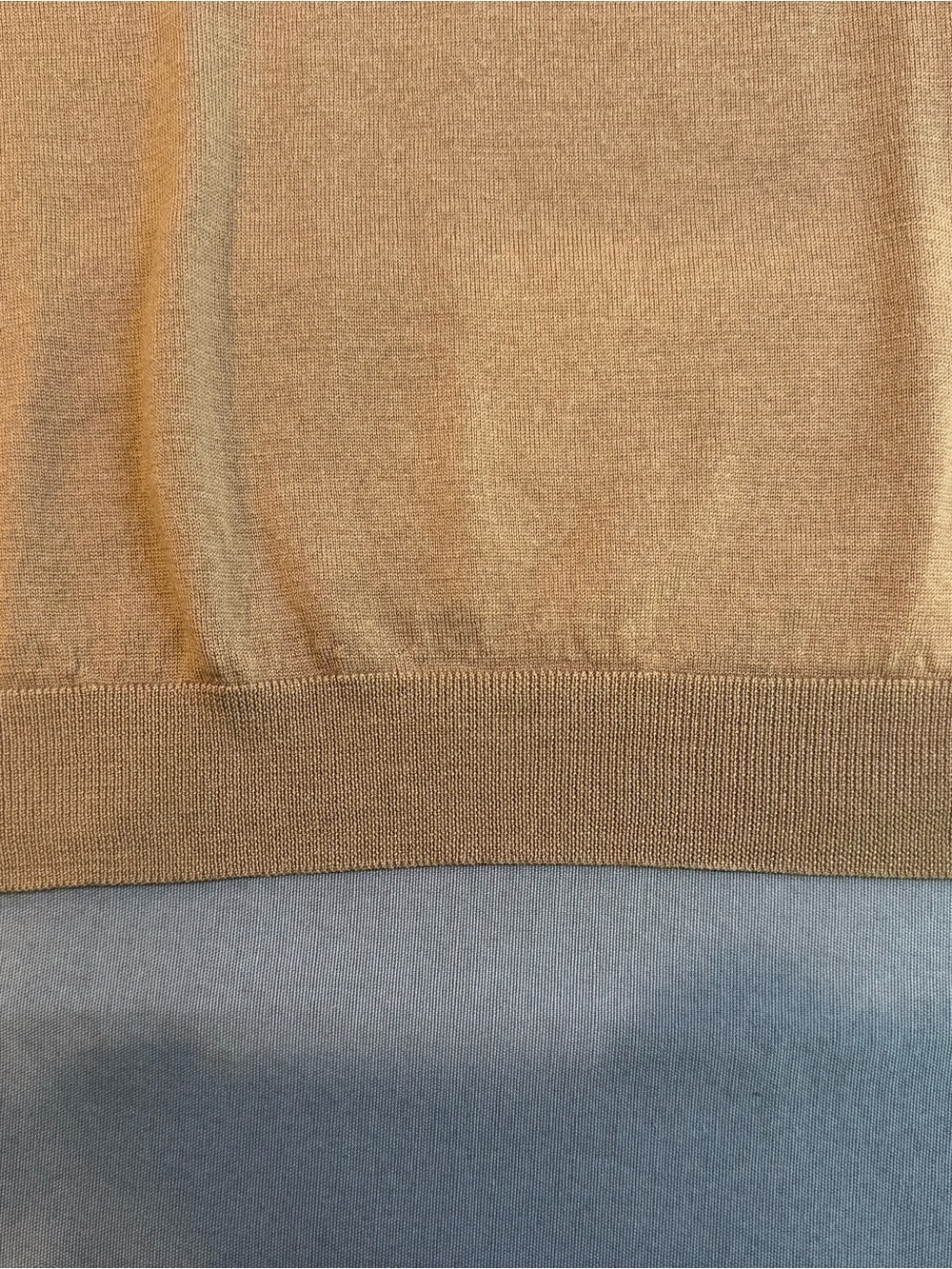Uniqlo Women's Camel 100% Wool Short Sleeve Crewneck Sweater Size M Lightweight - Picture 4 of 6